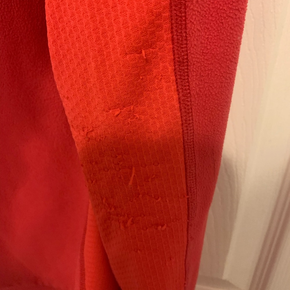 The North Face size medium pullover - Picture 5 of 6